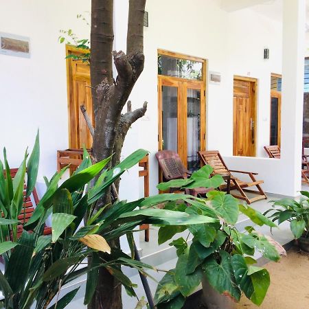 Tropicana Home Stay Arugam Bay Bagian luar foto
