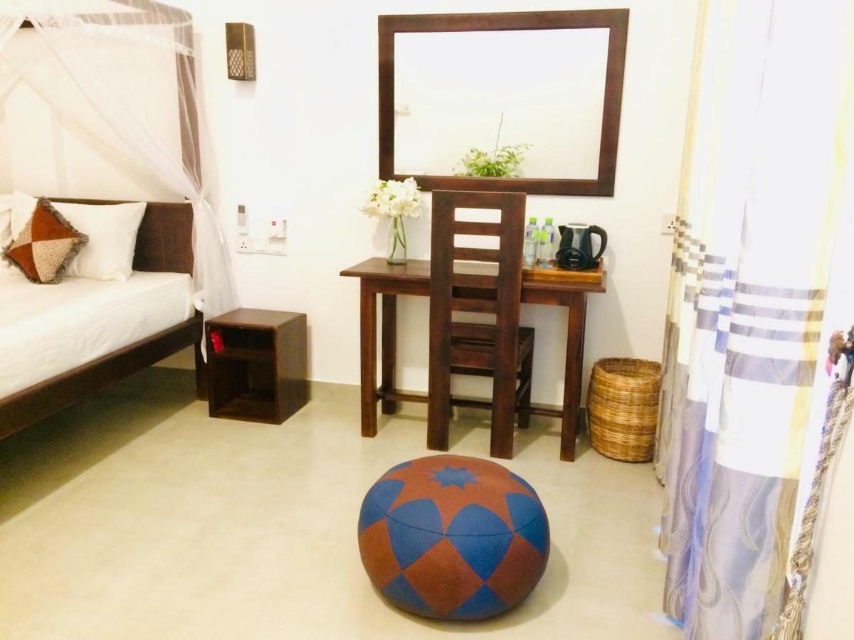 Tropicana Home Stay Arugam Bay Bagian luar foto