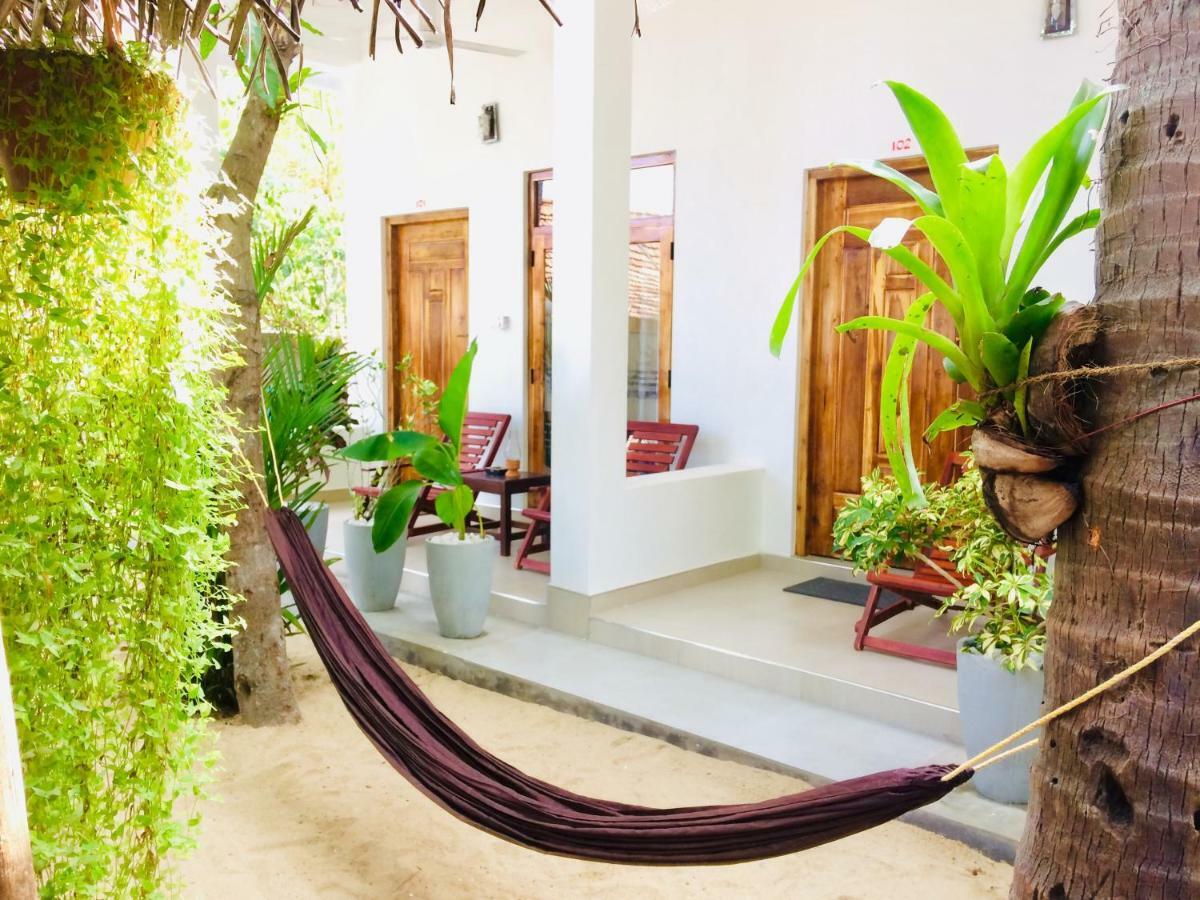 Tropicana Home Stay Arugam Bay Bagian luar foto